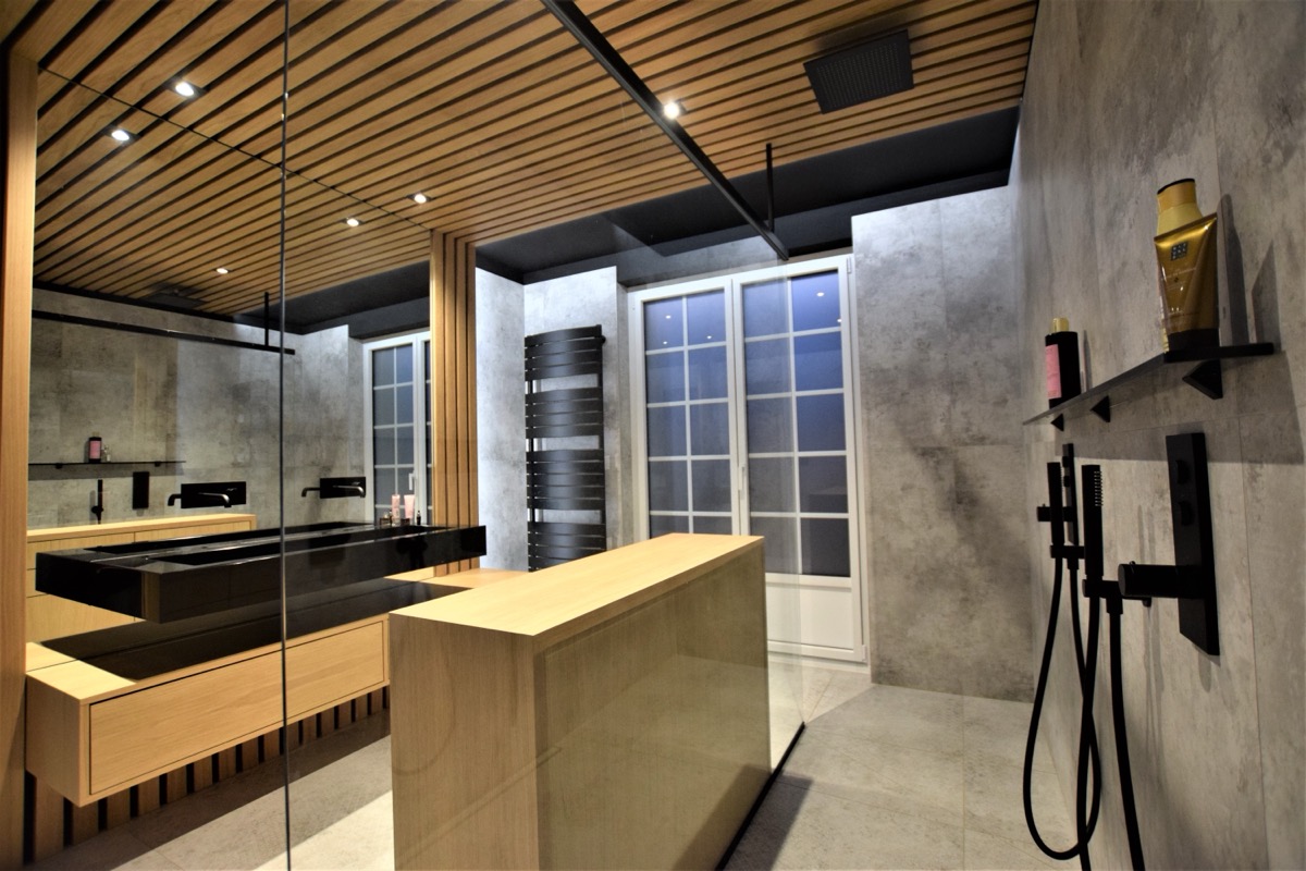 Salle de bain contemporaine