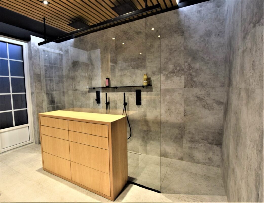 Salle de bain contemporaine